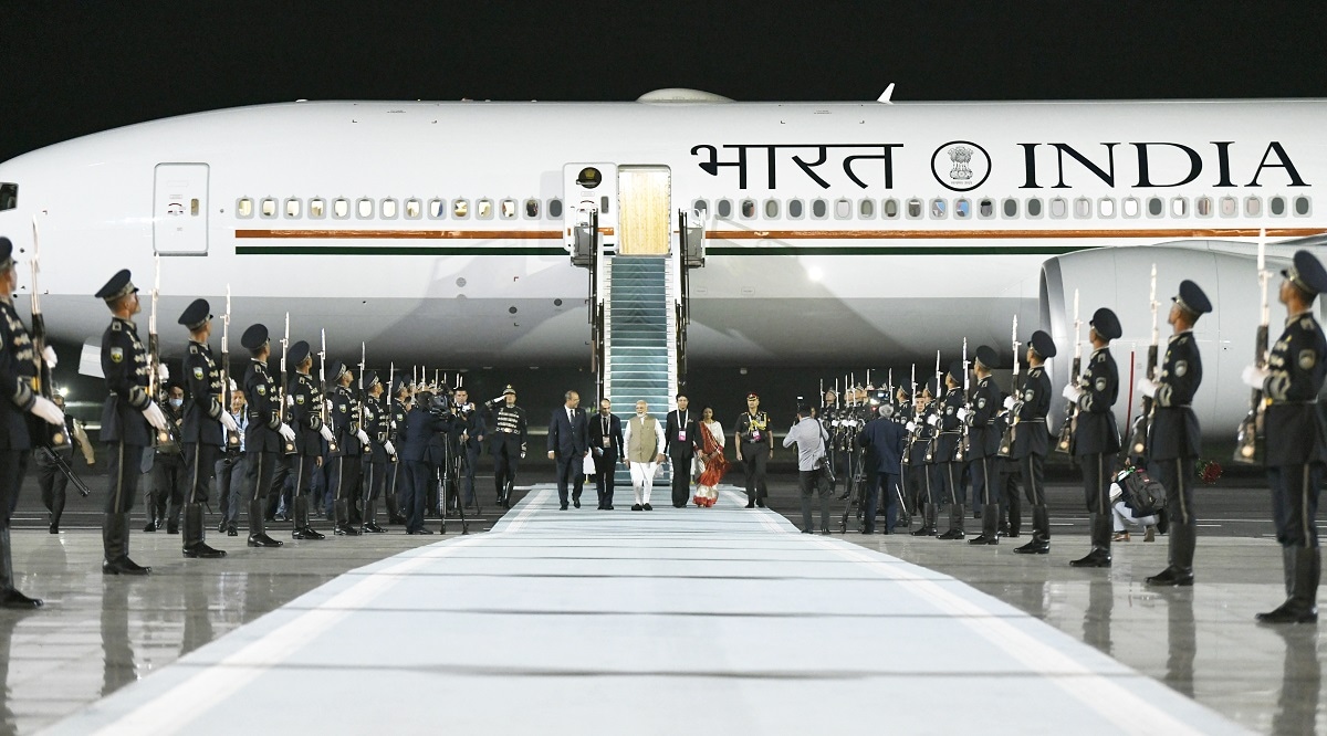 MEAphotogalleryFollow Prime Minister Shri Narendra Modi arrives in the historic city of Samarkand for the SCO Summit Prime Minister Shri Narendra Modi arrives in the historic city of Samarkand for the SCO Summit